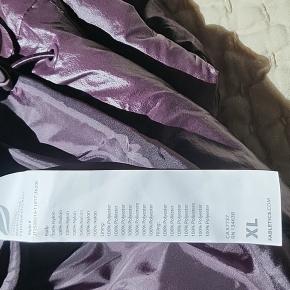 NWT Fabletics Deep Plum Purple Puffer Jacket Womens Size XL - Picture 11 of 13